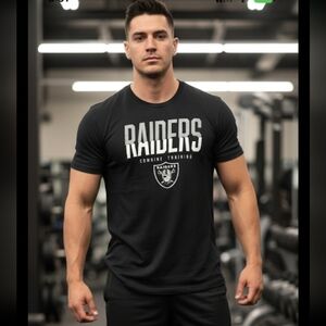 Raiders Mans Las Vegas Short Sleeve Size XL